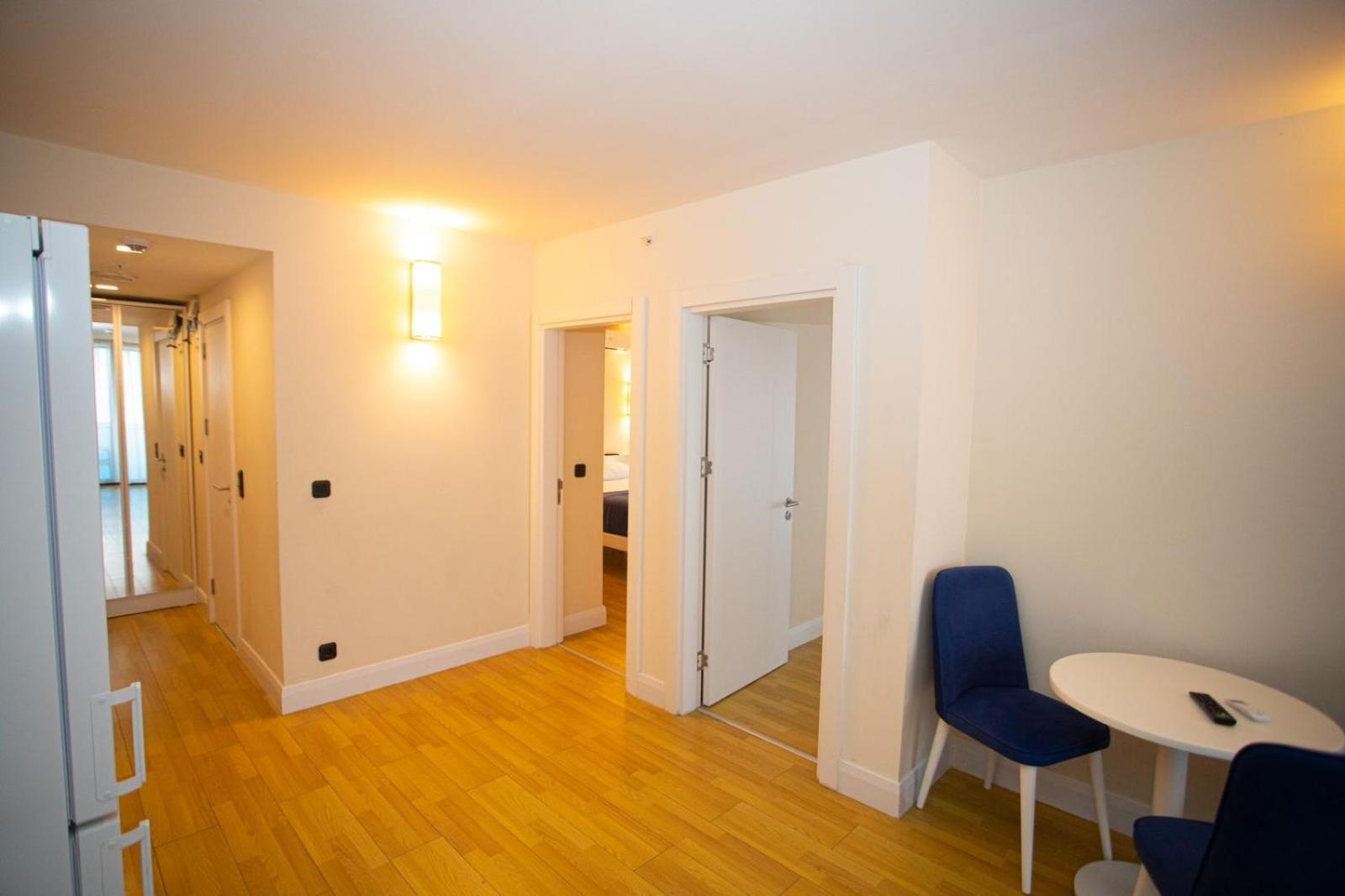 Suites Orbi City Aparthotel Batumi Bagian luar foto