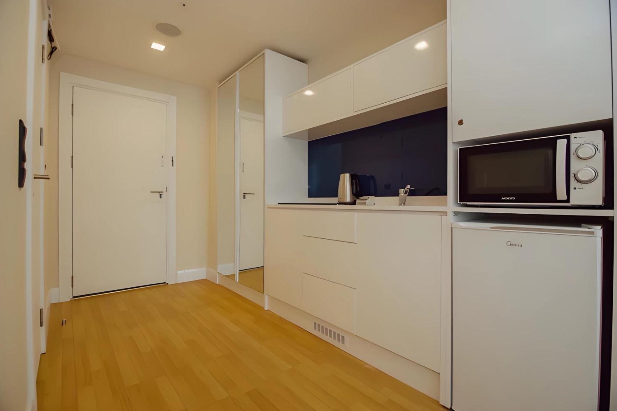 Suites Orbi City Aparthotel Batumi Bagian luar foto